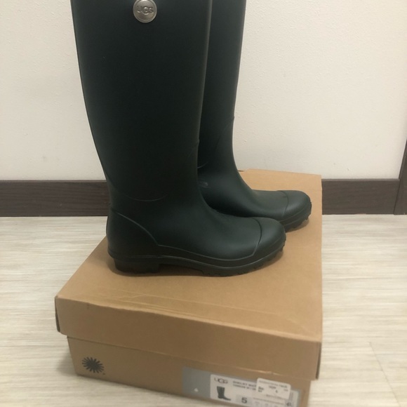 UGG Shelby Rainboots in Matte Olive - Picture 1 of 13